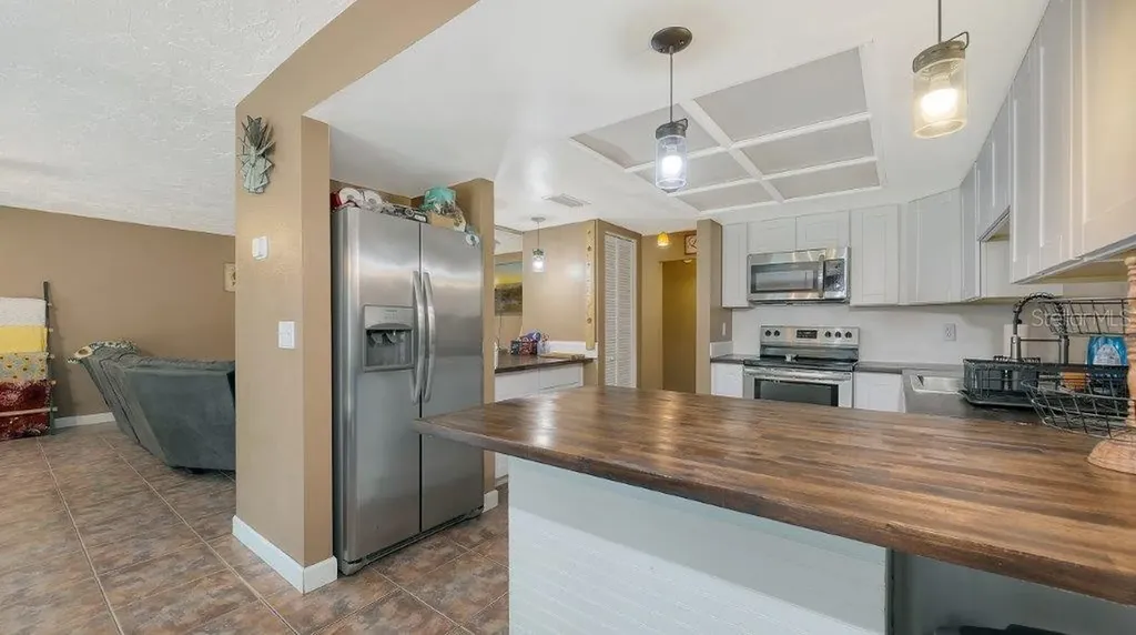 3963 Palau Drive Sarasota FL 34241