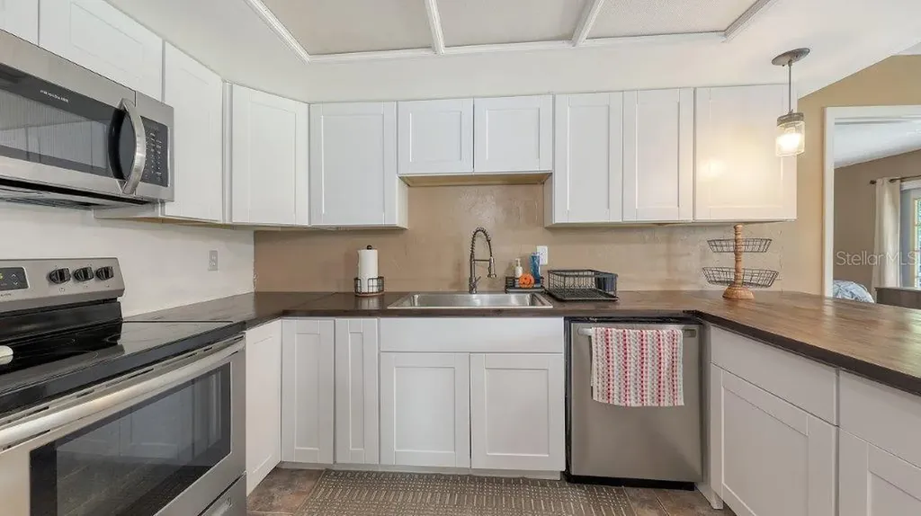3963 Palau Drive Sarasota FL 34241
