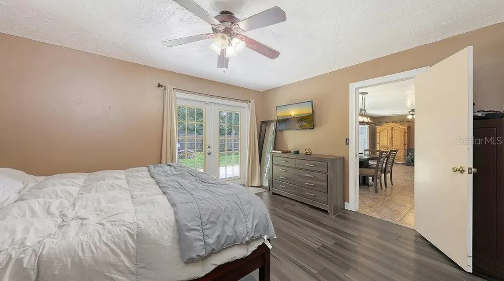 3963 Palau Drive Sarasota FL 34241
