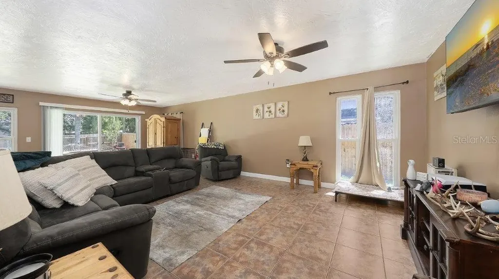 3963 Palau Drive Sarasota FL 34241