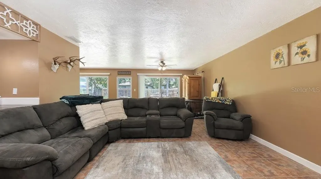 3963 Palau Drive Sarasota FL 34241