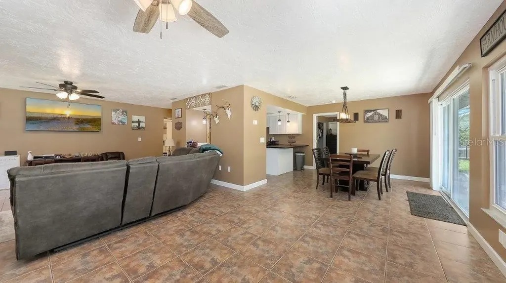 3963 Palau Drive Sarasota FL 34241