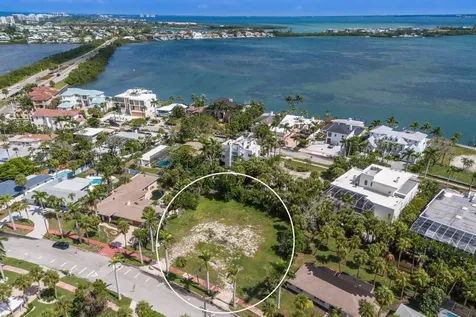 204 N Adams Drive Sarasota FL 34236