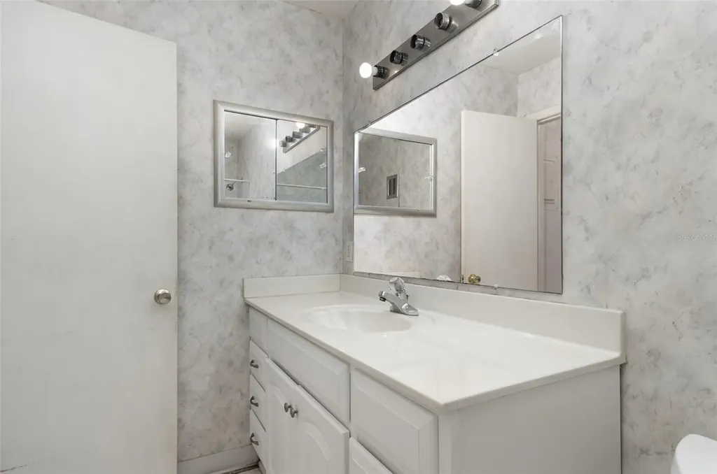 100 El Camino Drive Winter Haven FL 33884