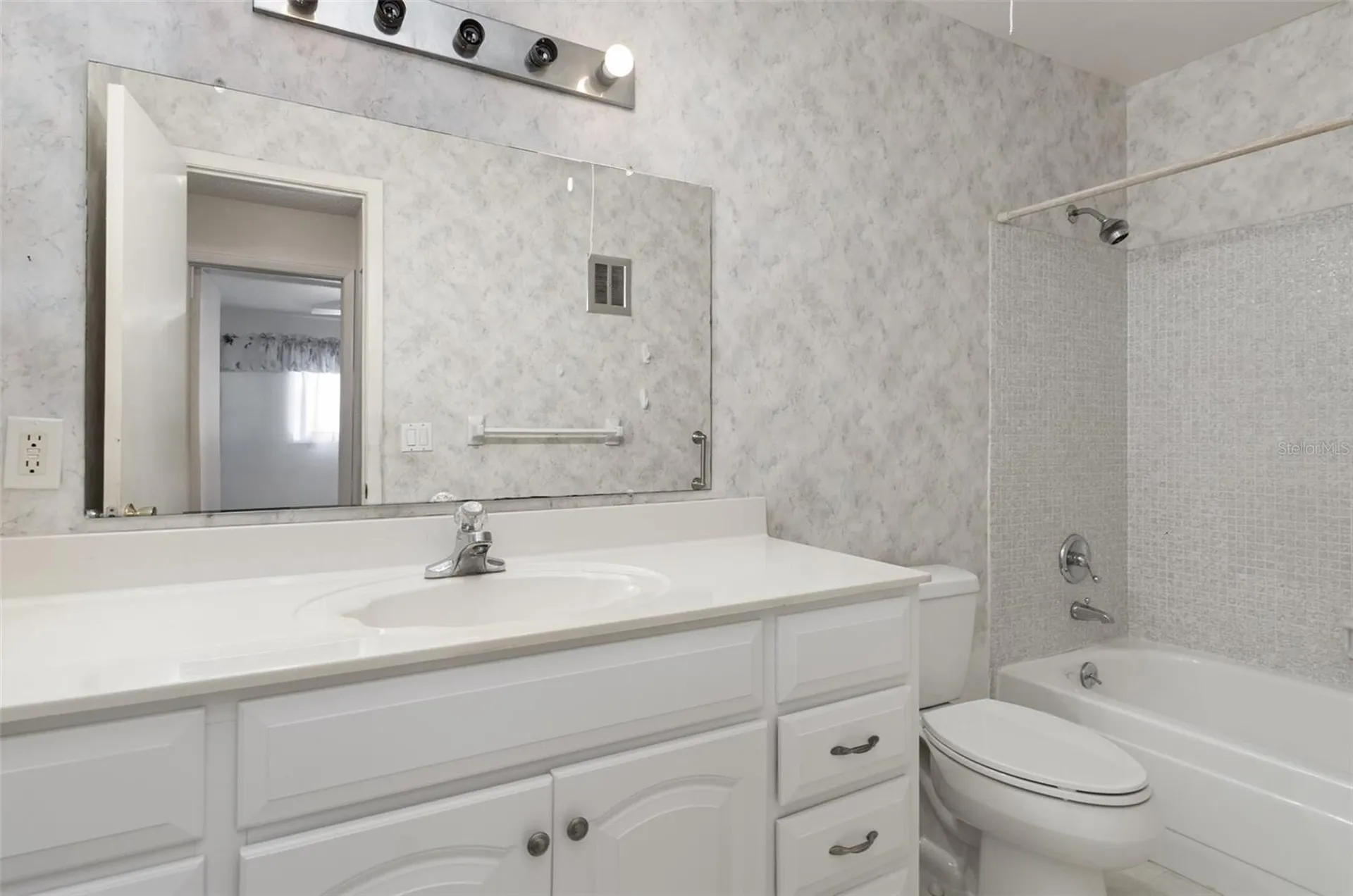 100 El Camino Drive Winter Haven FL 33884