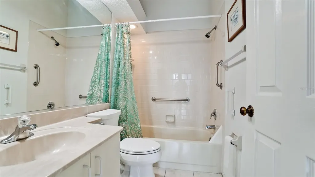 512 Sanderling Circle Bradenton FL 34209