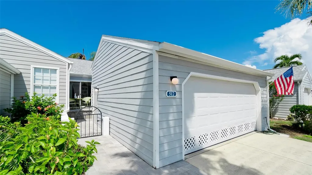 512 Sanderling Circle Bradenton FL 34209