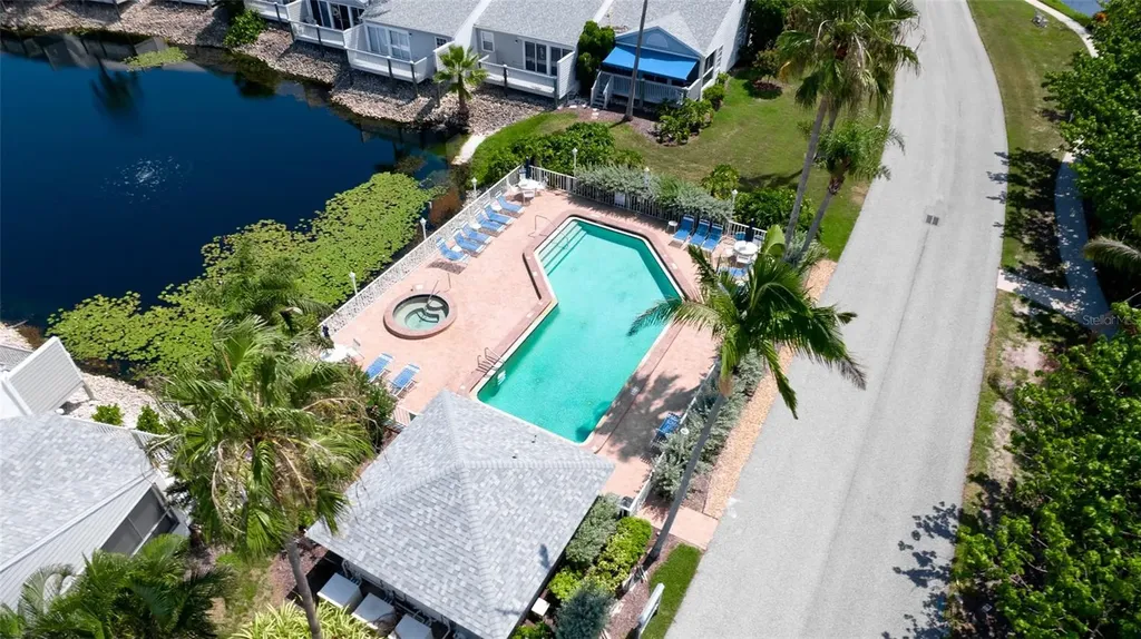 512 Sanderling Circle Bradenton FL 34209