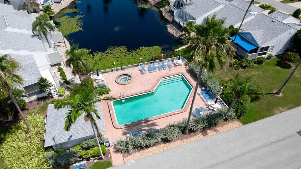 512 Sanderling Circle Bradenton FL 34209