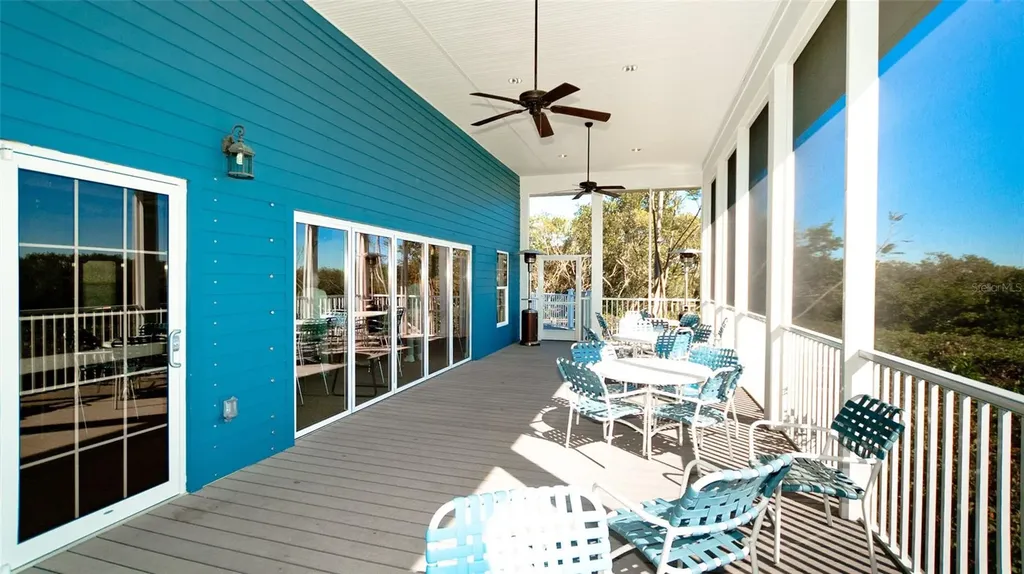 512 Sanderling Circle Bradenton FL 34209