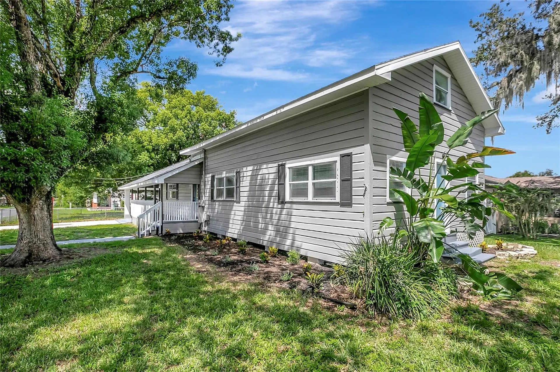 38145 7th Street Zephyrhills FL 33542