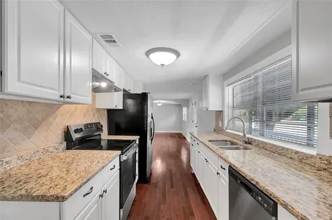 38145 7th Street Zephyrhills FL 33542