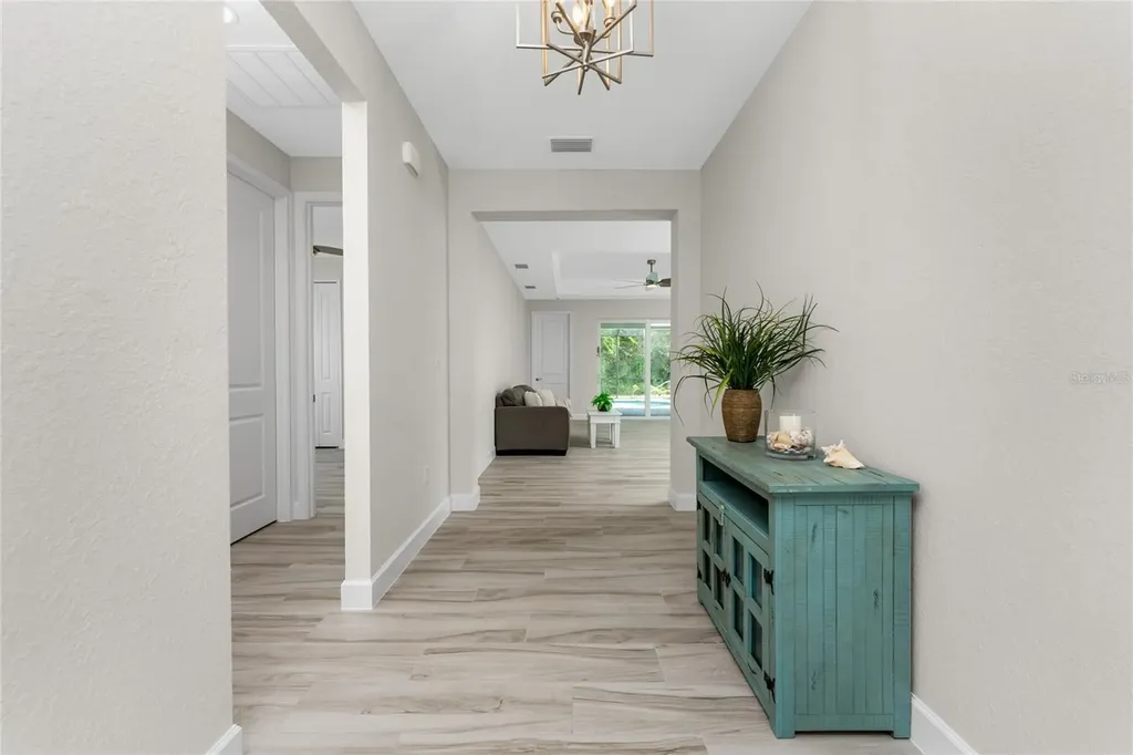 204 Cougar Way Rotonda West FL 33947