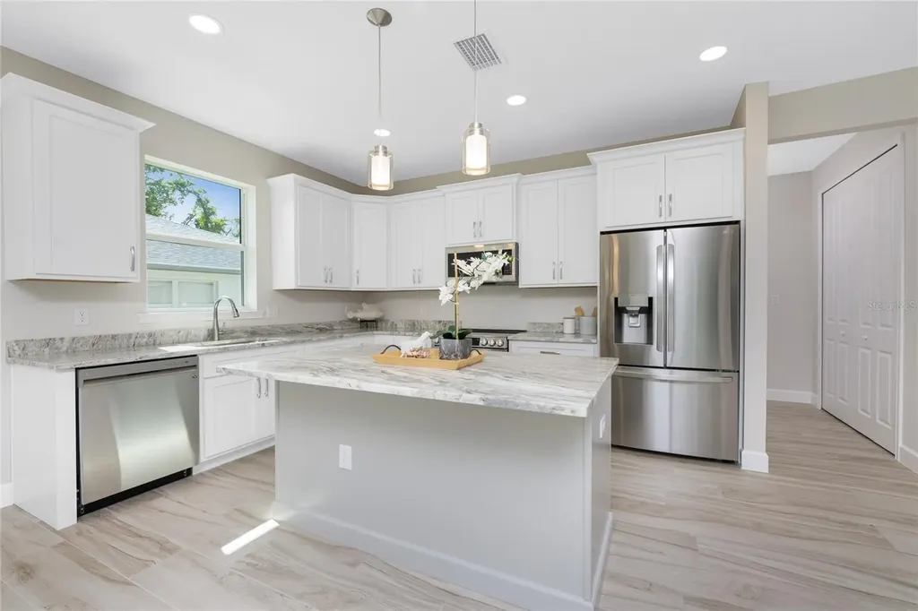 204 Cougar Way Rotonda West FL 33947