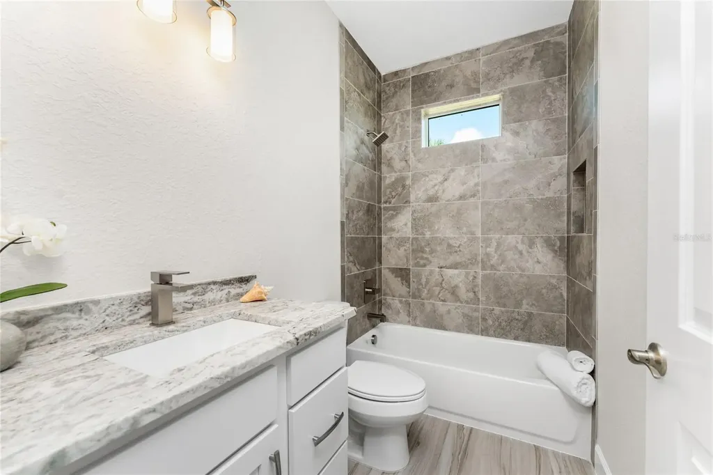 204 Cougar Way Rotonda West FL 33947