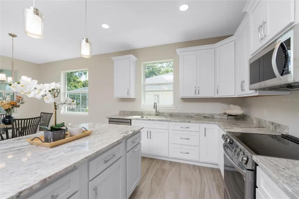 204 Cougar Way Rotonda West FL 33947