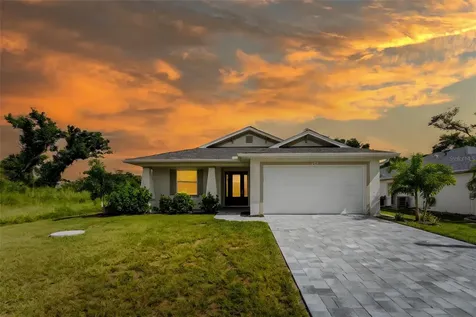 204 Cougar Way Rotonda West FL 33947