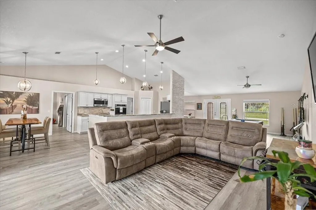 700 E Boston Street Hernando FL 34442