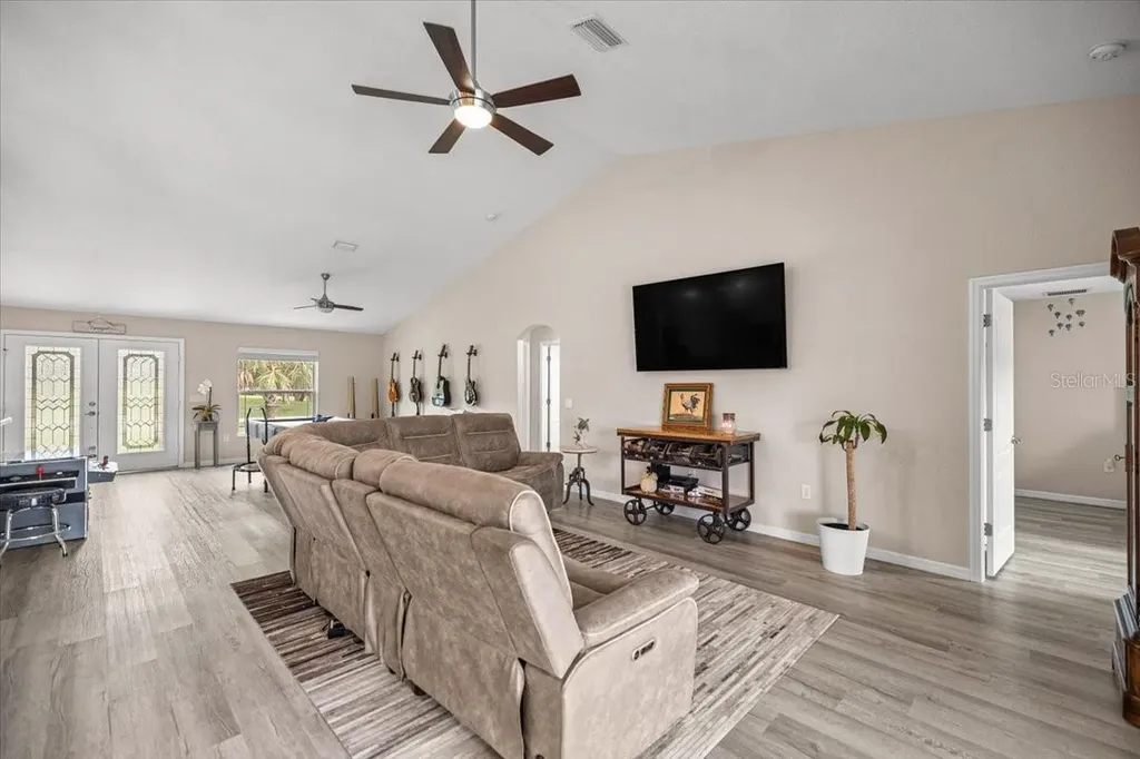 700 E Boston Street Hernando FL 34442