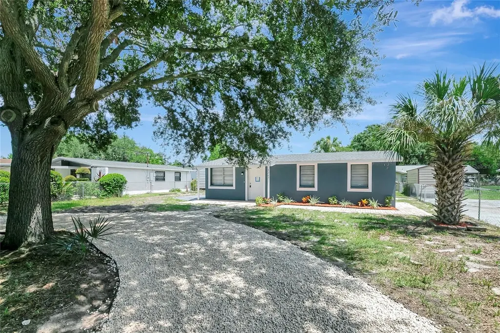 3207 N 44th Street Tampa FL 33605