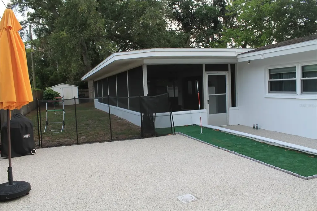 863 Bay Breeze Terrace Largo FL 33770
