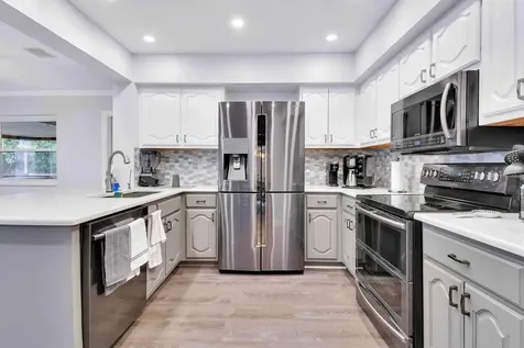 863 Bay Breeze Terrace Largo FL 33770
