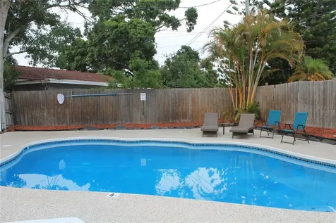 863 Bay Breeze Terrace Largo FL 33770