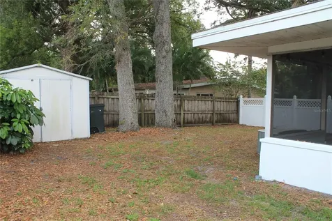 863 Bay Breeze Terrace Largo FL 33770