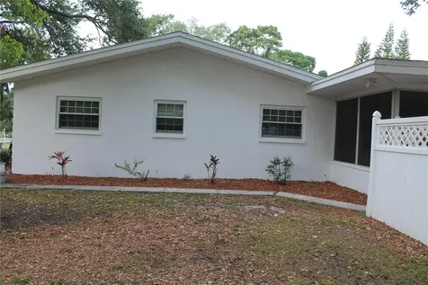 863 Bay Breeze Terrace Largo FL 33770