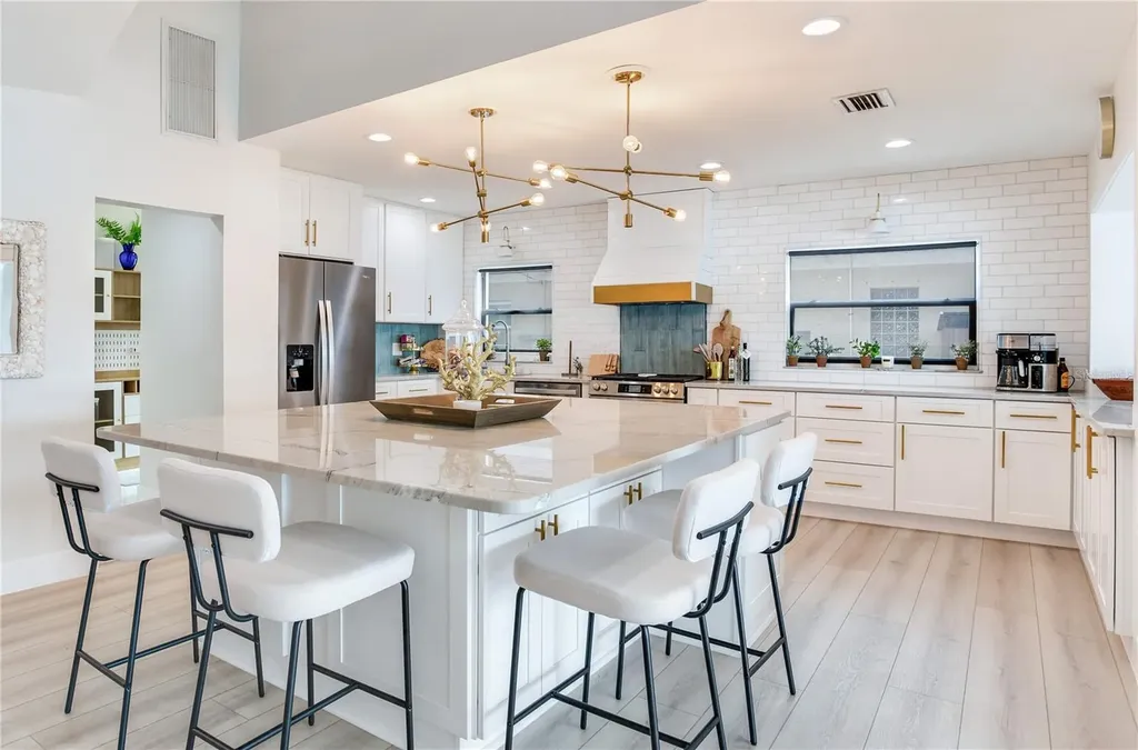 17081 Dolphin Drive North Redington Beach FL 33708