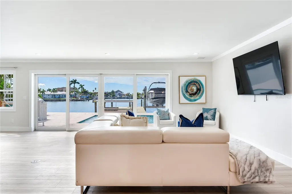 17081 Dolphin Drive North Redington Beach FL 33708