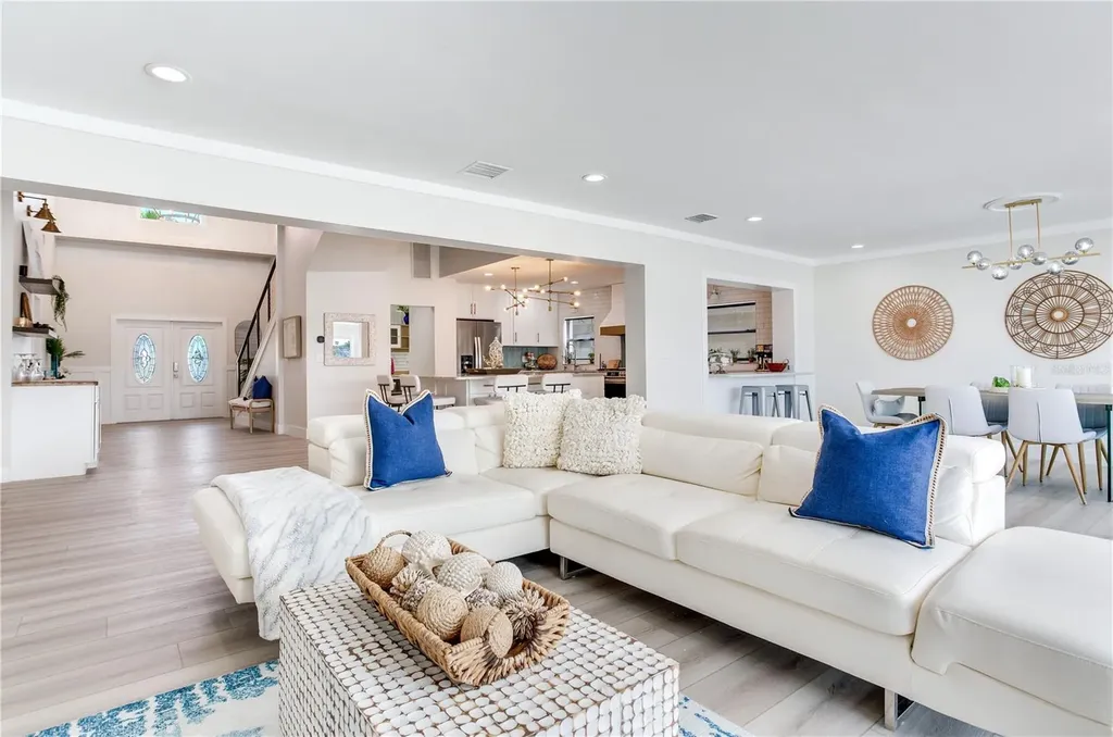 17081 Dolphin Drive North Redington Beach FL 33708