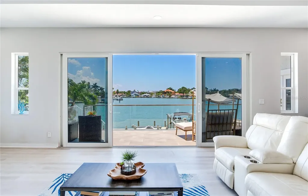 17081 Dolphin Drive North Redington Beach FL 33708