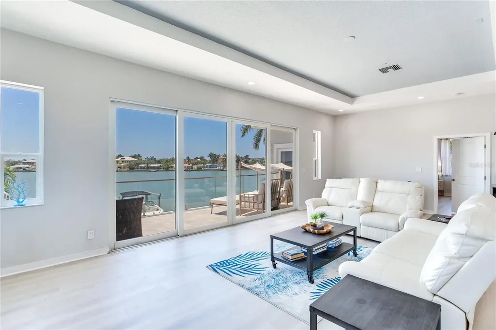 17081 Dolphin Drive North Redington Beach FL 33708