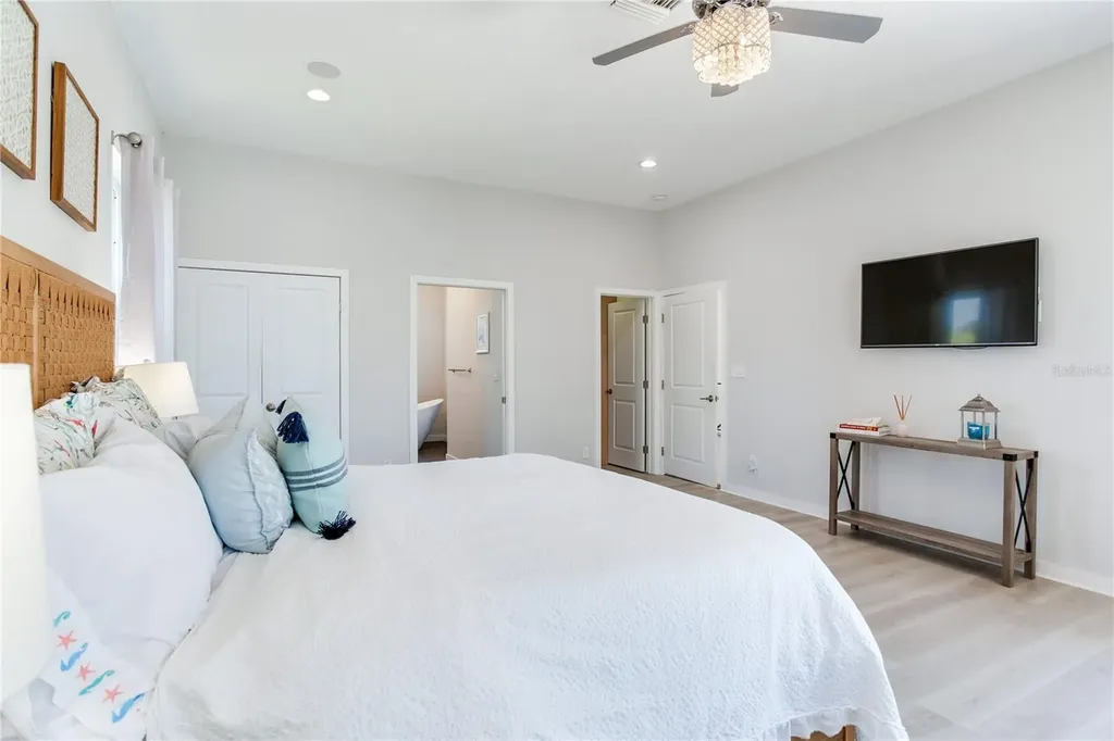 17081 Dolphin Drive North Redington Beach FL 33708