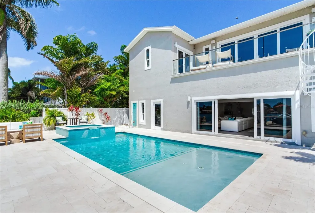 17081 Dolphin Drive North Redington Beach FL 33708
