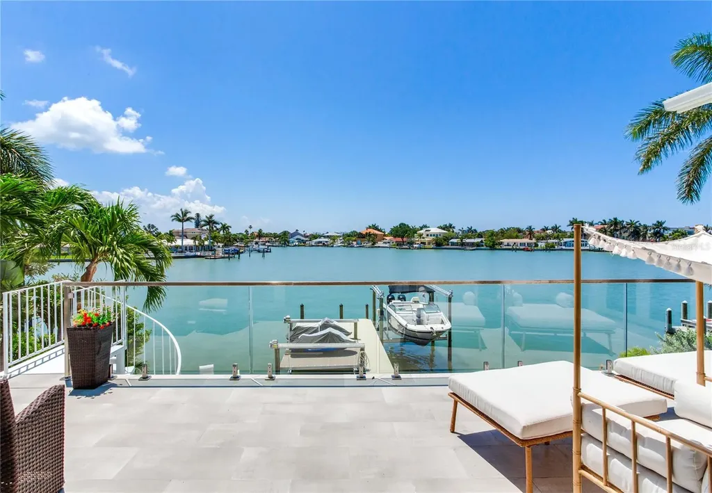 17081 Dolphin Drive North Redington Beach FL 33708