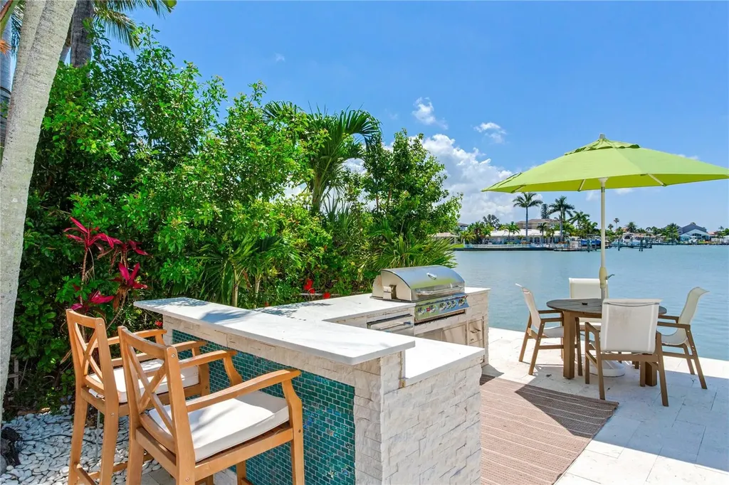 17081 Dolphin Drive North Redington Beach FL 33708