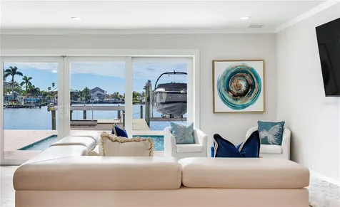 17081 Dolphin Drive North Redington Beach FL 33708