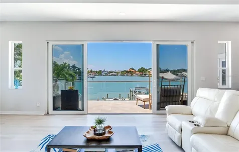 17081 Dolphin Drive North Redington Beach FL 33708