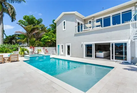 17081 Dolphin Drive North Redington Beach FL 33708