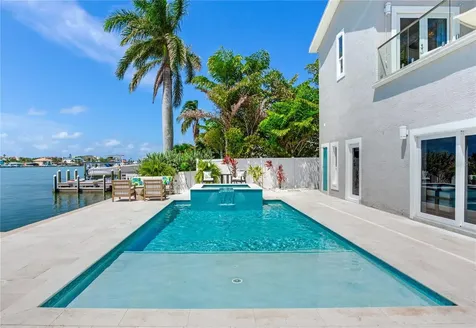 17081 Dolphin Drive North Redington Beach FL 33708
