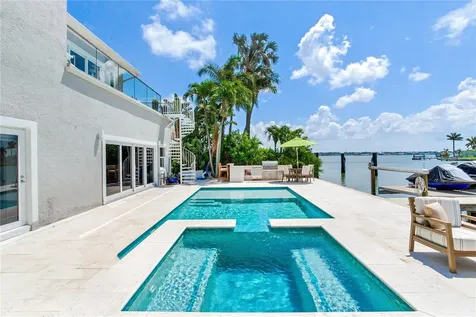 17081 Dolphin Drive North Redington Beach FL 33708