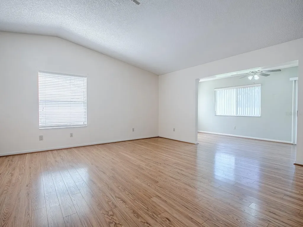 642 Glen Oaks Drive Leesburg FL 34748