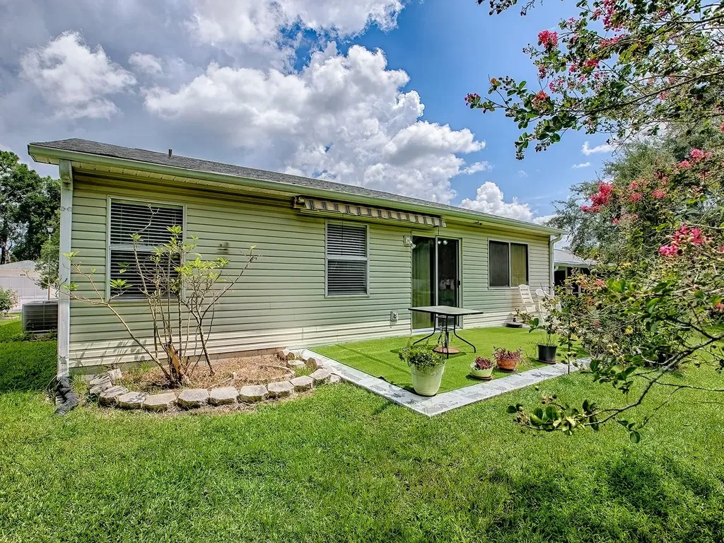 642 Glen Oaks Drive Leesburg FL 34748