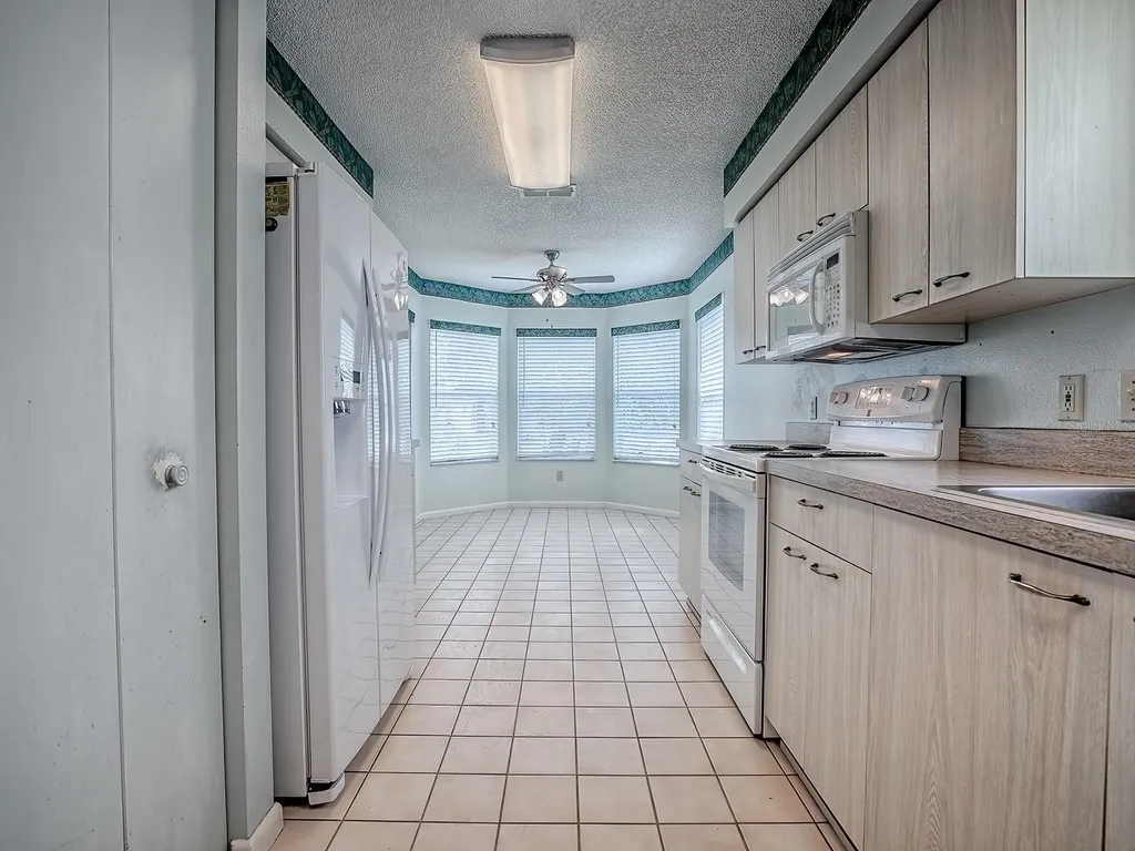 642 Glen Oaks Drive Leesburg FL 34748