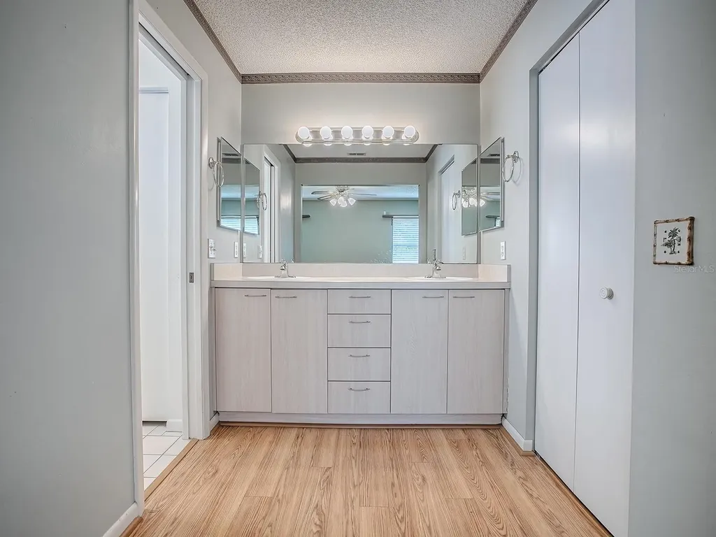 642 Glen Oaks Drive Leesburg FL 34748