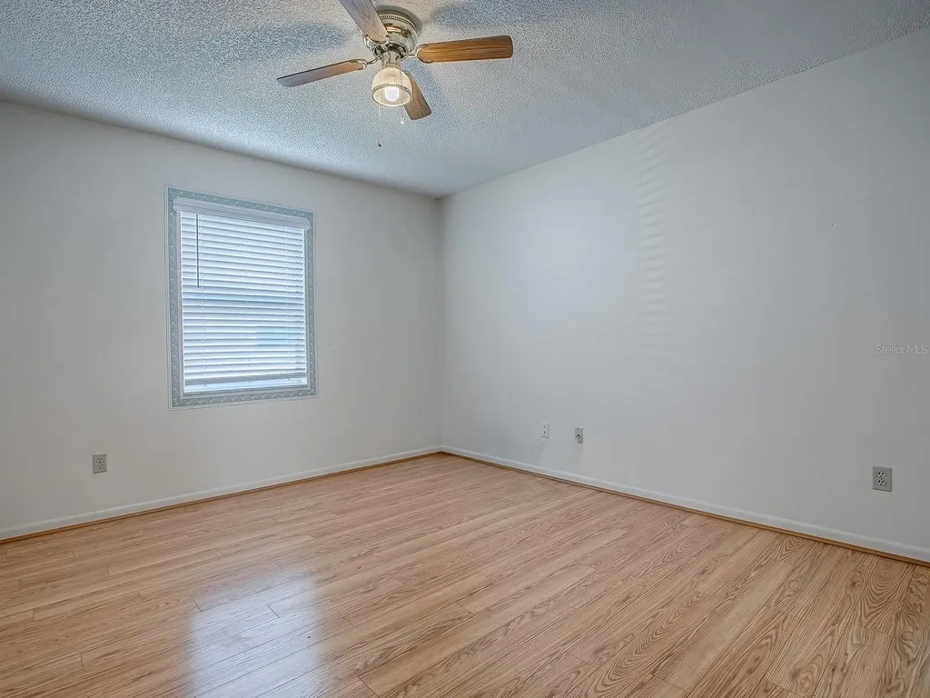 642 Glen Oaks Drive Leesburg FL 34748