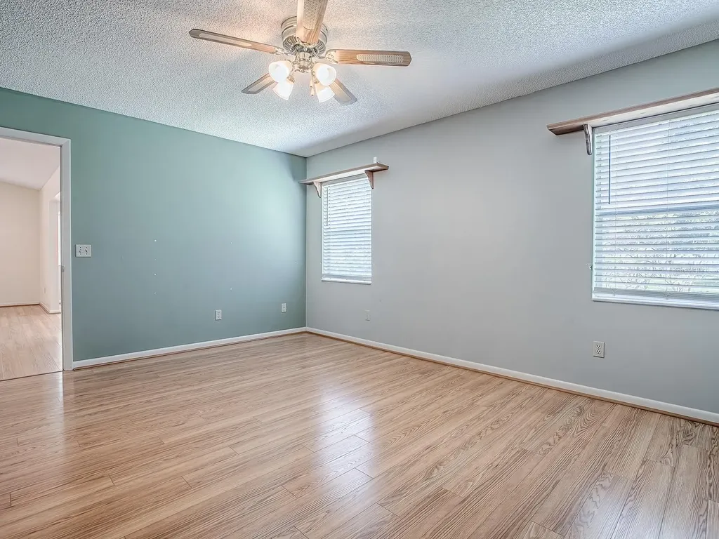 642 Glen Oaks Drive Leesburg FL 34748