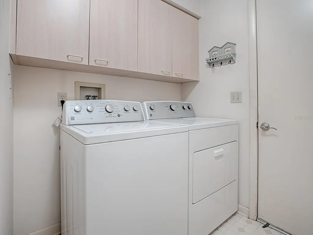 642 Glen Oaks Drive Leesburg FL 34748